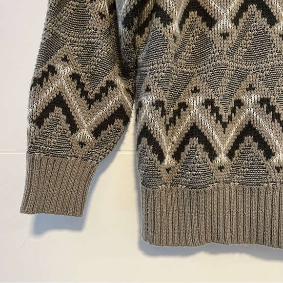 Vintage Knit Grandpa Sweater - Picture 9 of 12